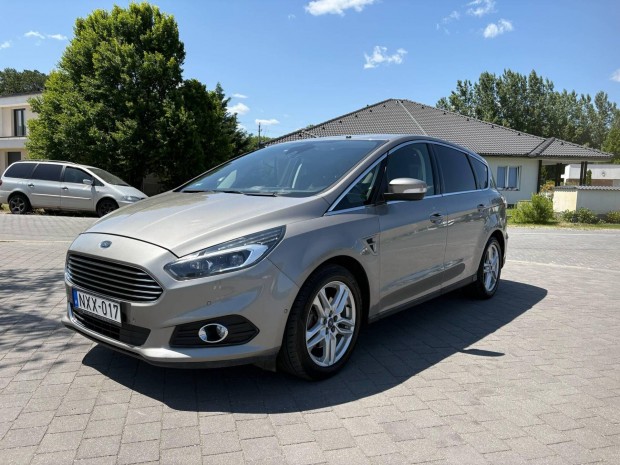 Ford S-Max 2.0 TDCi Titanium Powershift [7 szem...